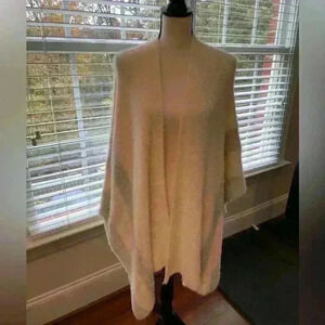 Anthropologie Saturday Sunday Wrap Shawl Cream and Silver/Gray Soft Size Small